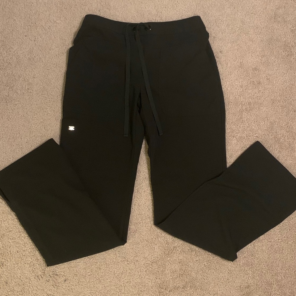 Grey’s Anatomy Callie Straight Leg Cargo Pants